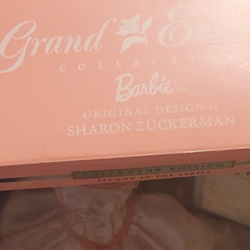 Barbie - Picture 2 of 3